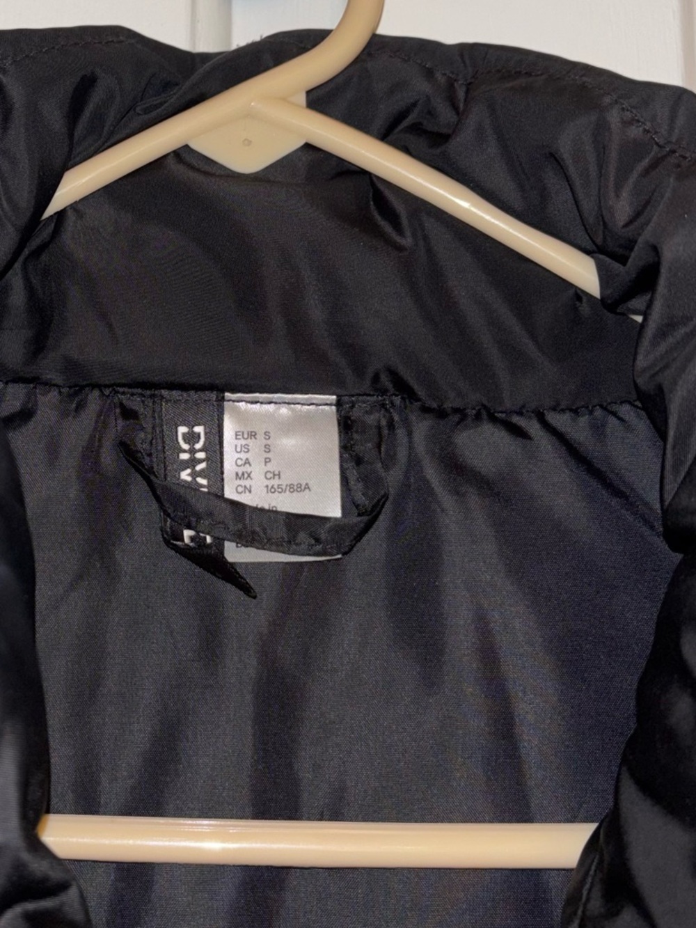 H&M Cropped Vest - Picture 2 of 10